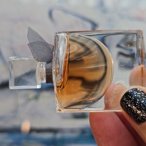 LA Vie Est Belle Parfume